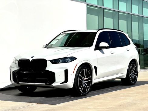 Used 2024 BMW X5 xDrive40i w/ Executive Package AWD/4WD image 12