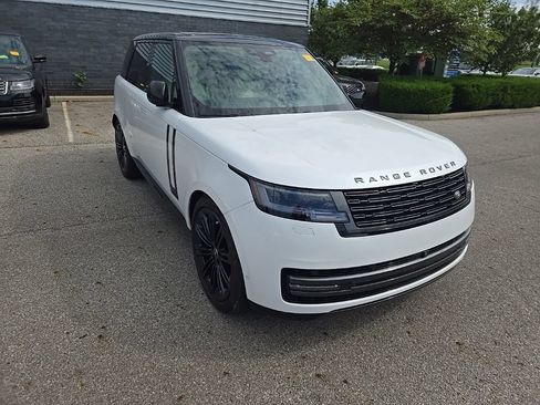 Certified 2024 Land Rover Range Rover Autobiography AWD/4WD image 3