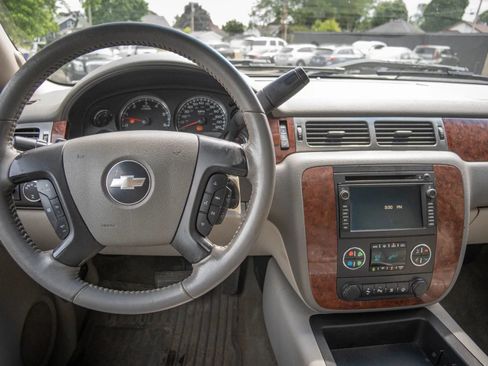 Used 2007 Chevrolet Silverado 1500 LTZ w/ Safety Package AWD/4WD image 20