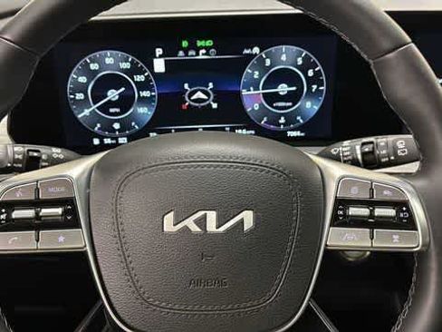 Used 2024 Kia Telluride SX Prestige X-Pro AWD/4WD image 17