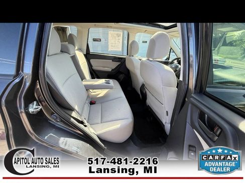 Used 2015 Subaru Forester 2.5i Premium w/ All-Weather Package AWD/4WD image 17