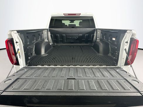 Used 2025 GMC Sierra 1500 SLT RWD image 28