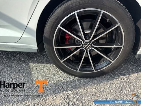 Used 2025 Volkswagen Jetta GLI Autobahn image 20