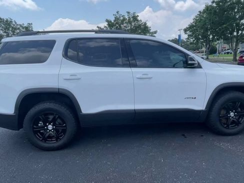 Used 2023 GMC Acadia AT4 w/ Technology Package AWD/4WD image 9