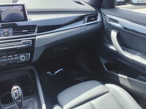Used 2023 BMW X2 sDrive28i image 19