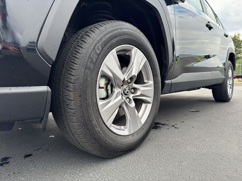 Certified 2025 Toyota RAV4 XLE AWD/4WD image 17