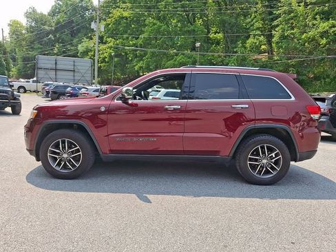 Used 2017 Jeep Grand Cherokee Limited AWD/4WD image 7