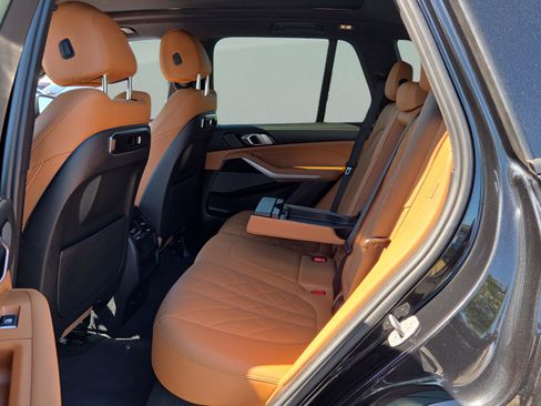 Certified 2024 BMW X5 xDrive40i w/ Premium Package image 12