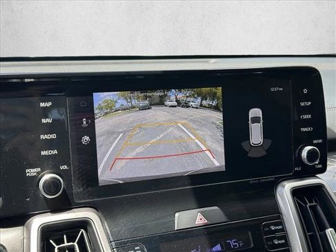 Used 2023 Kia Sorento S FWD image 13