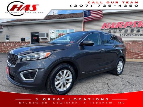Used 2018 Kia Sorento AWD image 2