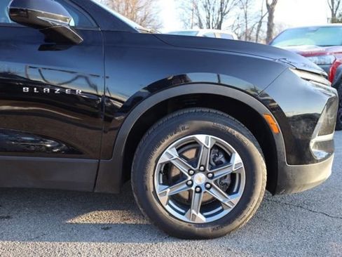 Used 2023 Chevrolet Blazer LT w/ Convenience Package image 12