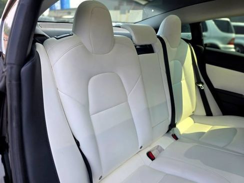 Used 2019 Tesla Model 3 RWD image 41