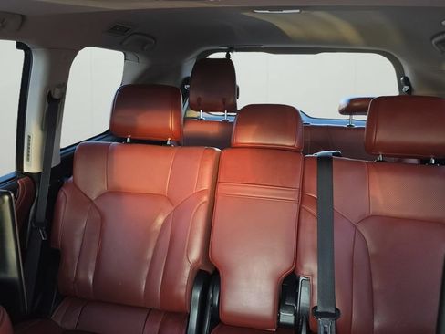 Used 2016 Lexus LX 570 4WD w/ Luxury Package image 14