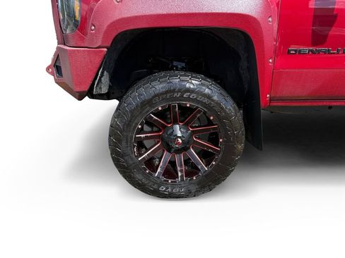 Used 2019 GMC Sierra 2500 Denali AWD/4WD image 9