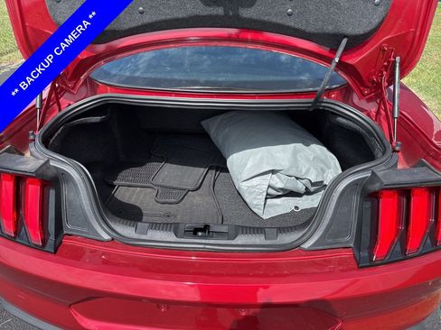 Used 2022 Ford Mustang GT RWD image 8