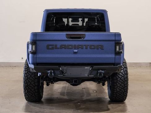 Used 2025 Jeep Gladiator Sport AWD/4WD image 41