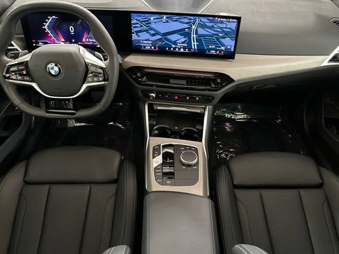 Used 2025 BMW 330i Sedan image 3