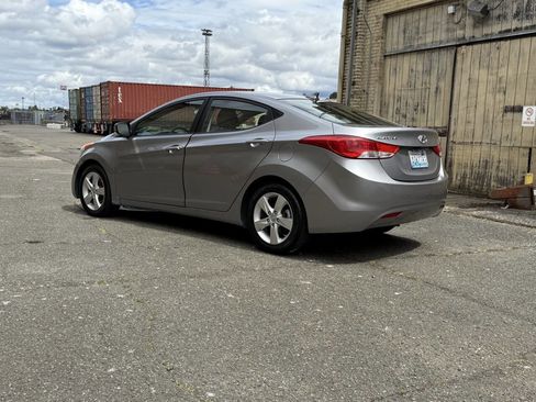 Used 2013 Hyundai Elantra GLS image 5