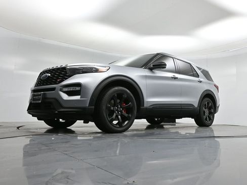 Certified 2022 Ford Explorer ST w/ Equipment Group 401A image 50