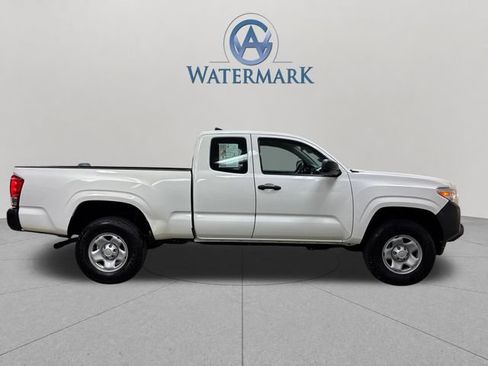 Used 2016 Toyota Tacoma SR AWD/4WD image 7