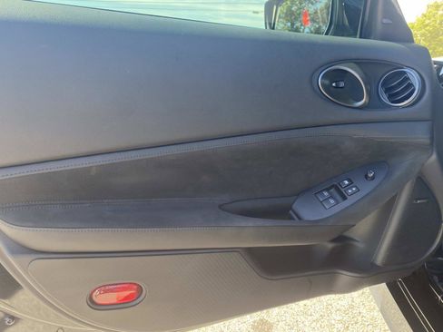Used 2024 Nissan Z Performance w/ Floor Mat Package image 9