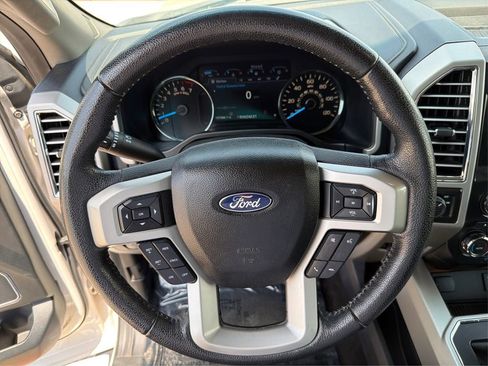 Used 2015 Ford F150 Lariat RWD image 17