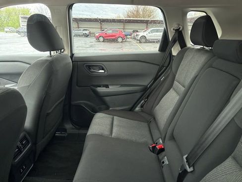 Used 2025 Nissan Rogue SV image 17