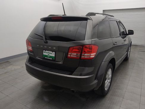 Used 2020 Dodge Journey SE FWD image 7