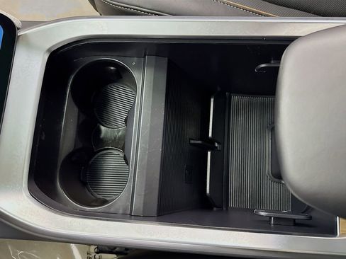 Used 2023 Lucid Air Touring image 20