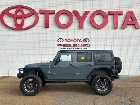 Used 2014 Jeep Wrangler Unlimited Sahara w/ Dual Top Group image 2