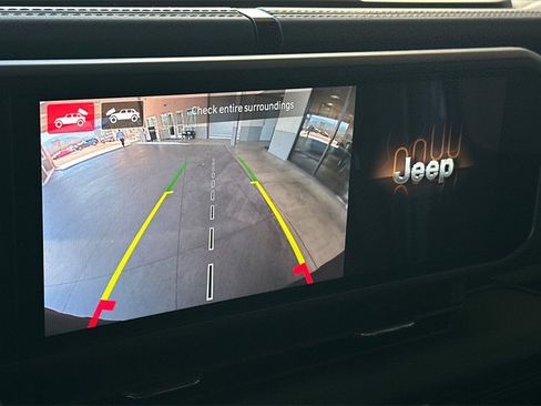 Used 2024 Jeep Wrangler Unlimited Rubicon 392 image 24