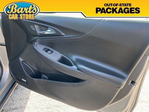 Used 2017 Chevrolet Malibu LT w/ Leather Package image 12