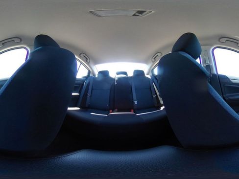 Used 2025 Nissan Versa SV FWD image 41