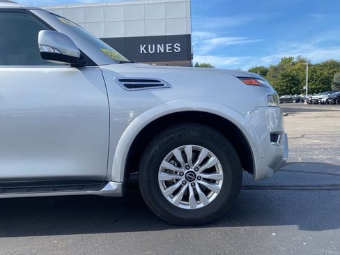 Used 2023 Nissan Armada SV image 12