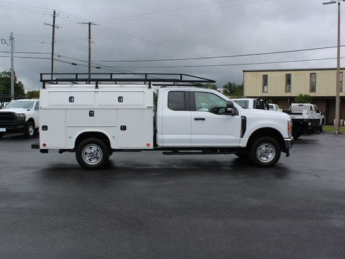 Used 2023 Ford F350 XL w/ XL Chrome Package AWD/4WD image 7