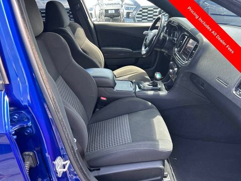 Used 2022 Dodge Charger R/T w/ Blacktop Package RWD image 23