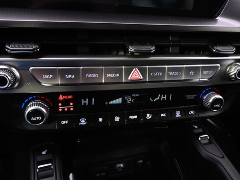 Used 2024 Kia Telluride S w/ S Sunroof Package AWD/4WD image 32