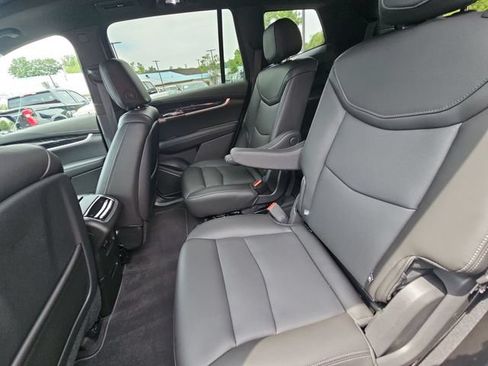 Used 2025 Cadillac XT6 Premium Luxury AWD/4WD image 28