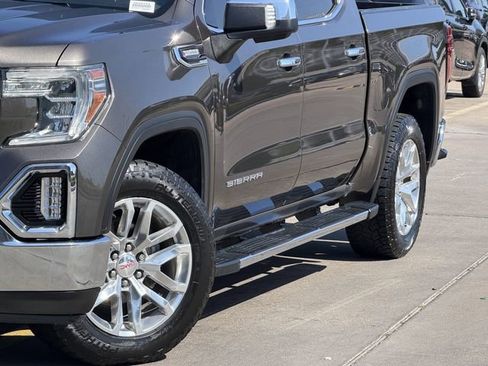 Used 2019 GMC Sierra 1500 SLT RWD image 3