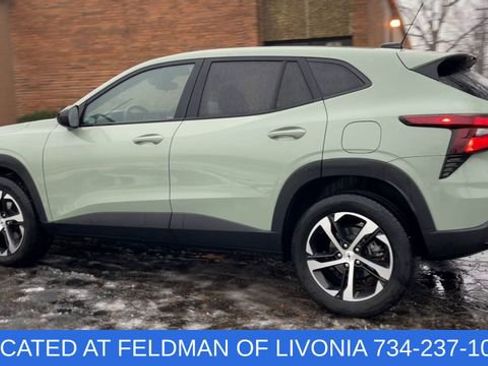 Used 2024 Chevrolet Trax RS w/ Driver Confidence Package image 6