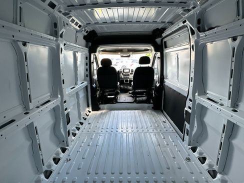 Used 2025 RAM ProMaster 2500 w/ Storage Group image 14