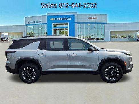 Used 2026 Chevrolet Traverse Z71 w/ Driver Confidence Package AWD/4WD image 8