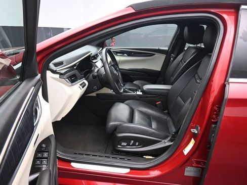 Used 2013 Cadillac XTS Platinum FWD image 13