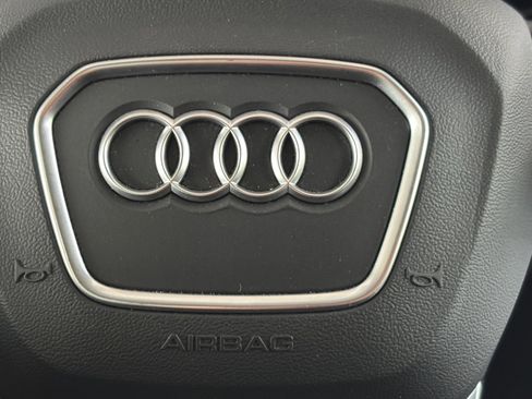 Used 2024 Audi Q7 2.0T Premium Plus image 12