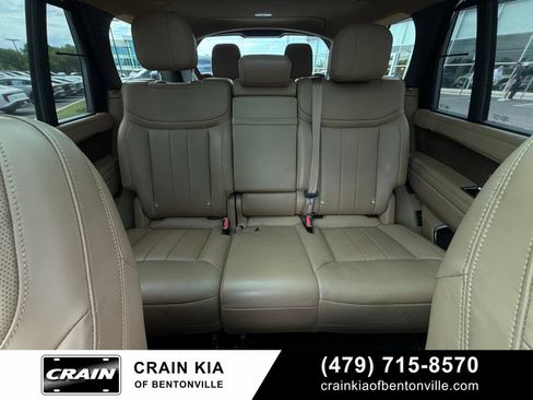 Used 2025 Land Rover Range Rover Long Wheelbase SE AWD/4WD image 30
