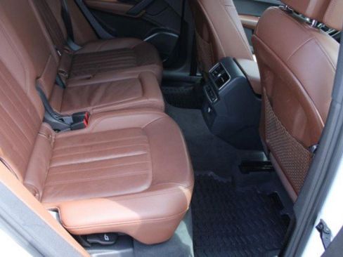 Used 2018 Audi Q5 2.0T Premium Plus w/ Premium Plus Package image 15