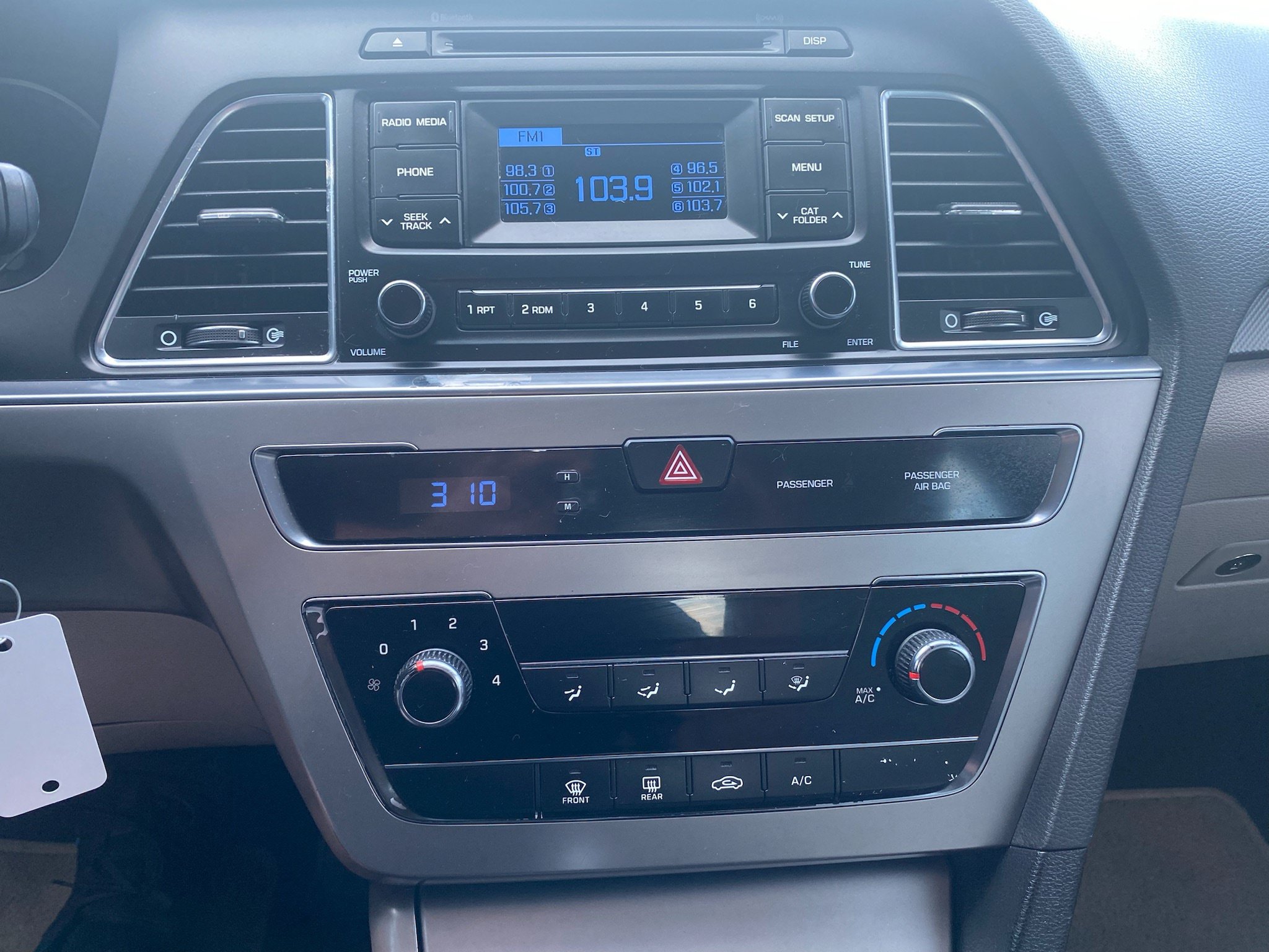 Used 2015 Hyundai Sonata SE FWD image 3
