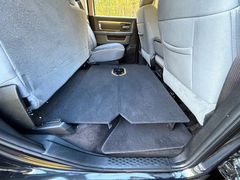 Used 2018 RAM 1500 Big Horn image 37