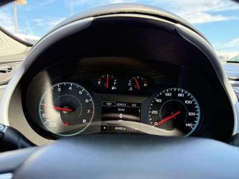 Used 2024 Chevrolet Malibu LT FWD image 12