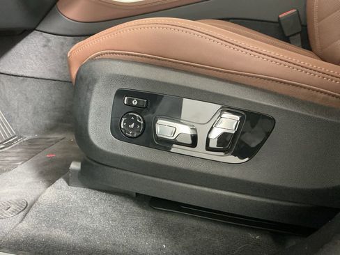 New 2026 BMW X5 sDrive40i w/ Climate Comfort Package image 21